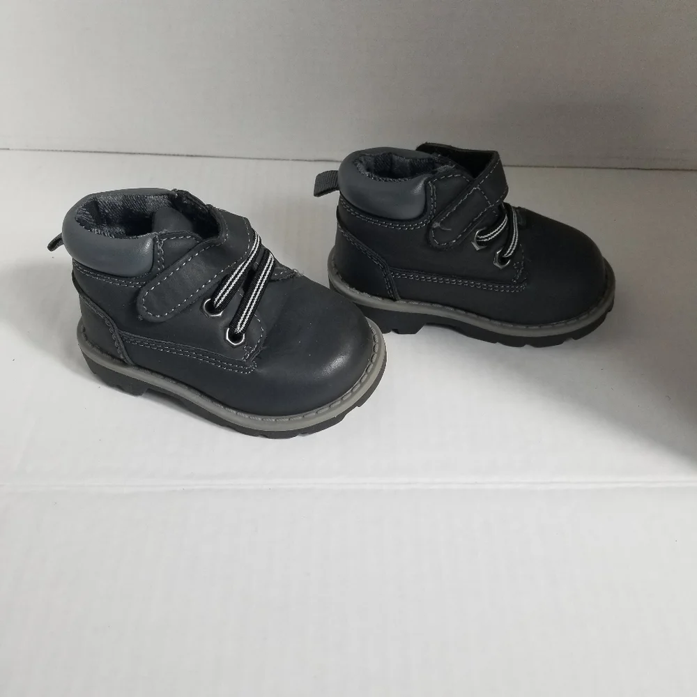 GARANIMALS BABY BOOTS BLACK WITH VELCRO SIZE 3 IN EXCELLENT CONDITION